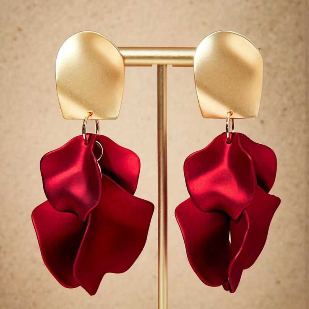 Large Red & Gold Flower Petal Statement Dangle Earrings (NEW & BEAUTIFUL!)